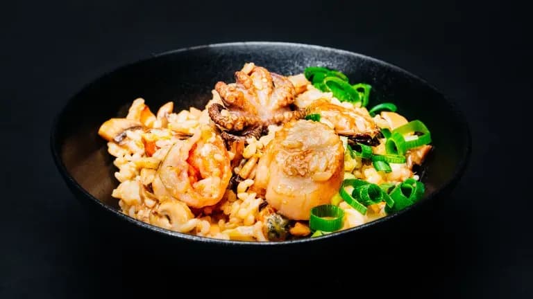 Cepti rīsi ar jūras veltēm