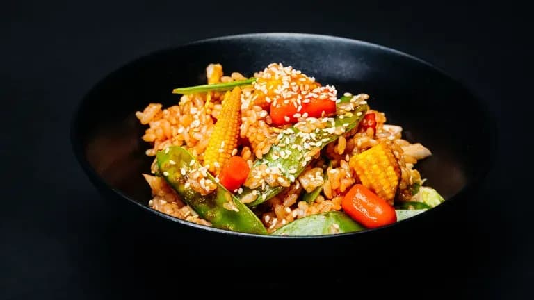 Cepti rīsi vai olu nūdeles Veggi