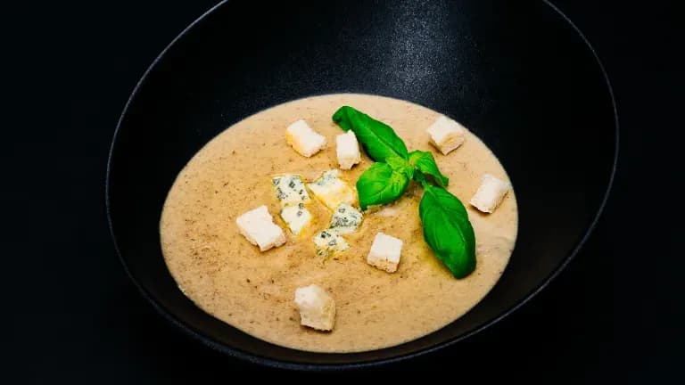 Šampinjonu biezzupa