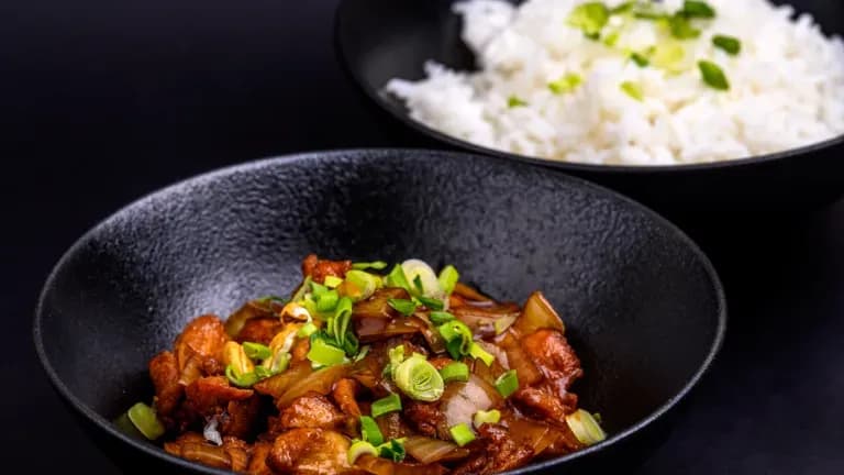 Vistas gaļa austeru mērcē ar indijas riekstiem un basmati rīsiem