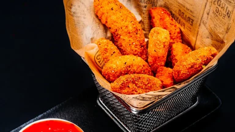 Avokado šķēles panējumā ar čili garšu